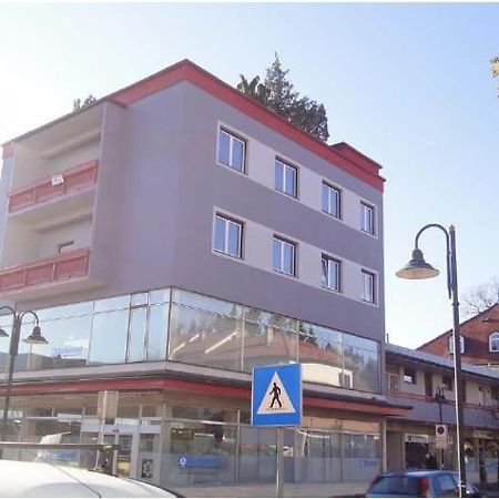 Ferienwohnung Mit Balkon In Krumpendorf Bagian luar foto
