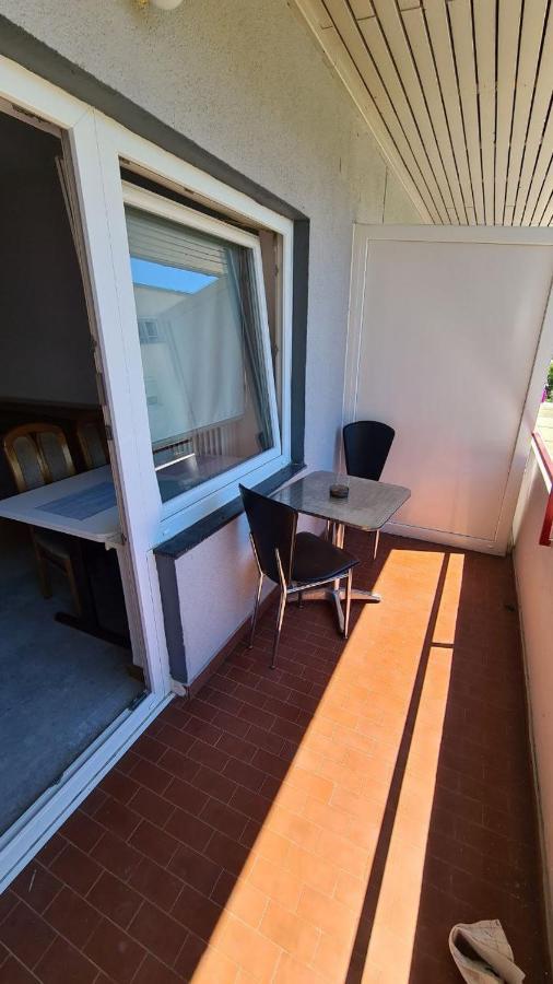 Ferienwohnung Mit Balkon In Krumpendorf Bagian luar foto