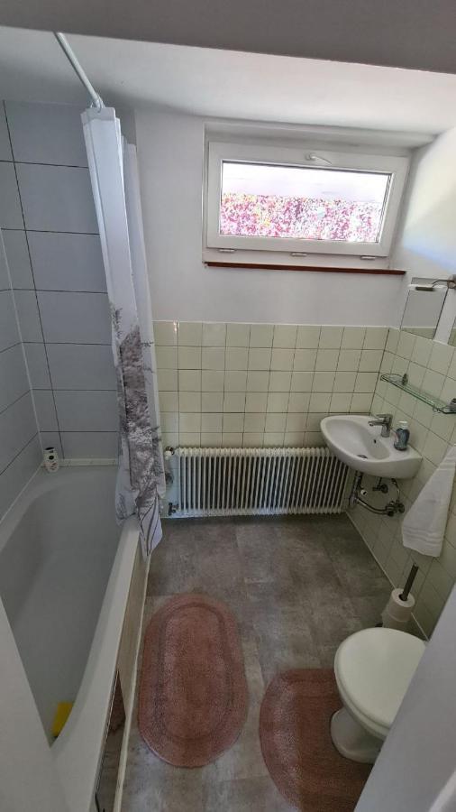 Ferienwohnung Mit Balkon In Krumpendorf Bagian luar foto